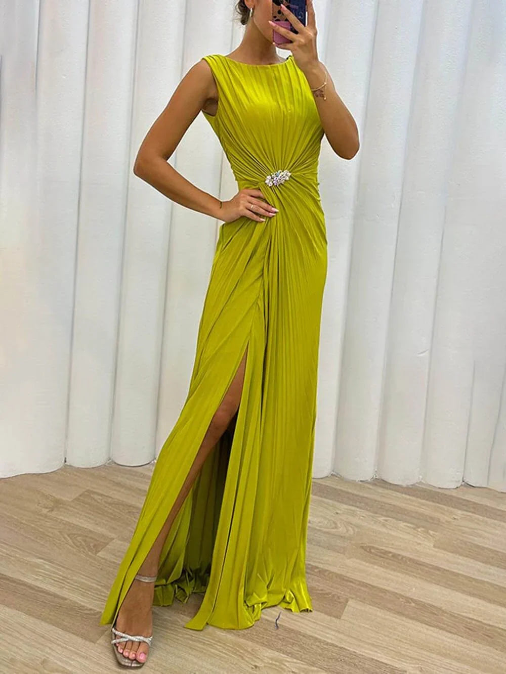 Davina - Flowing Pleated Maxi Dress